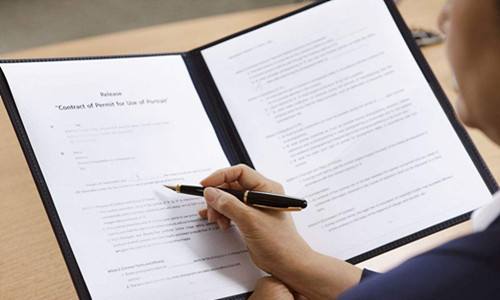 商務翻譯合同收費原則和注意事項有哪些 商務翻譯合同收費原則和注意事項有哪些