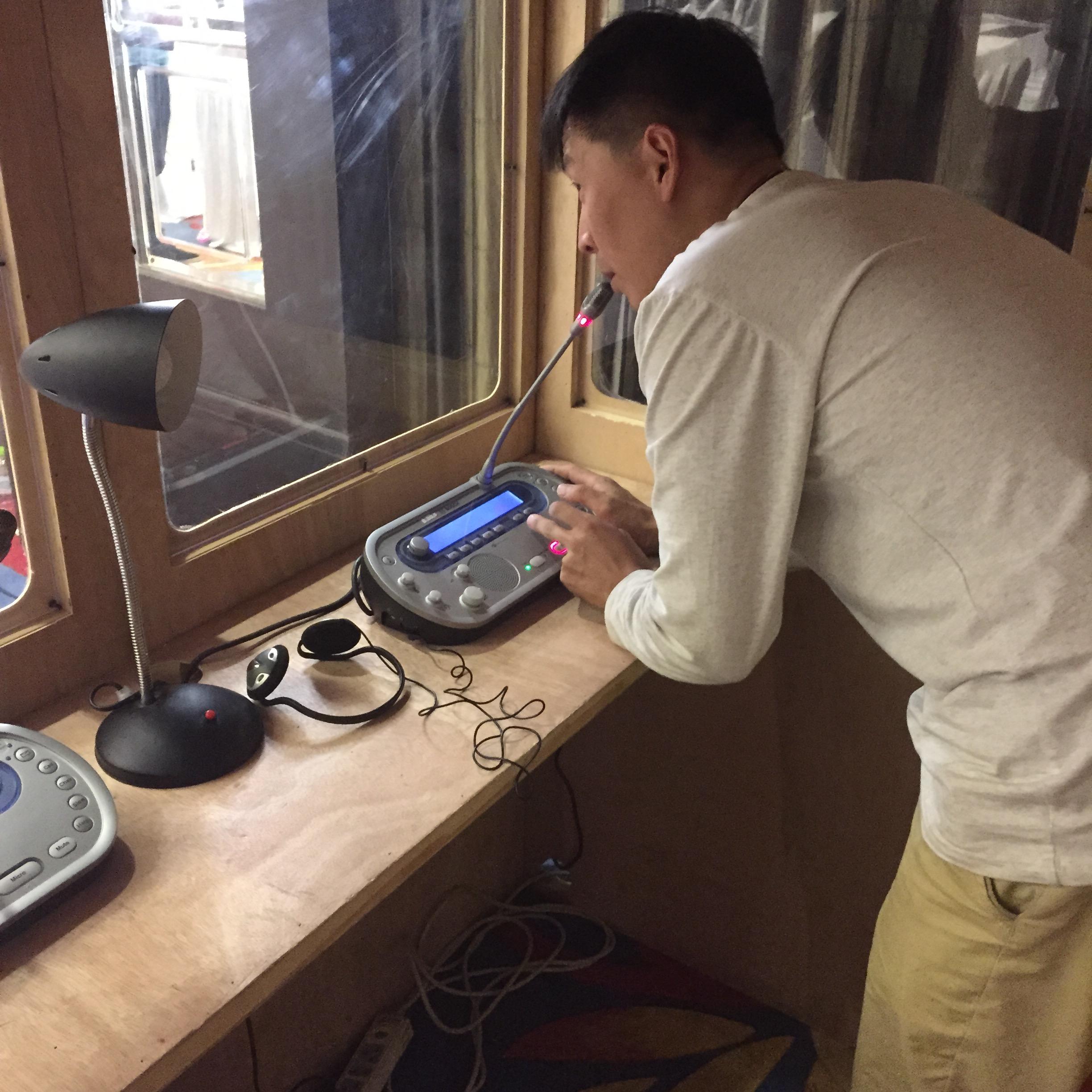 專業(yè)的英語同聲傳譯收費是多少?按什么收費_尚語翻譯 專業(yè)的英語同聲傳譯收費是多少?按什么收費_尚語翻譯